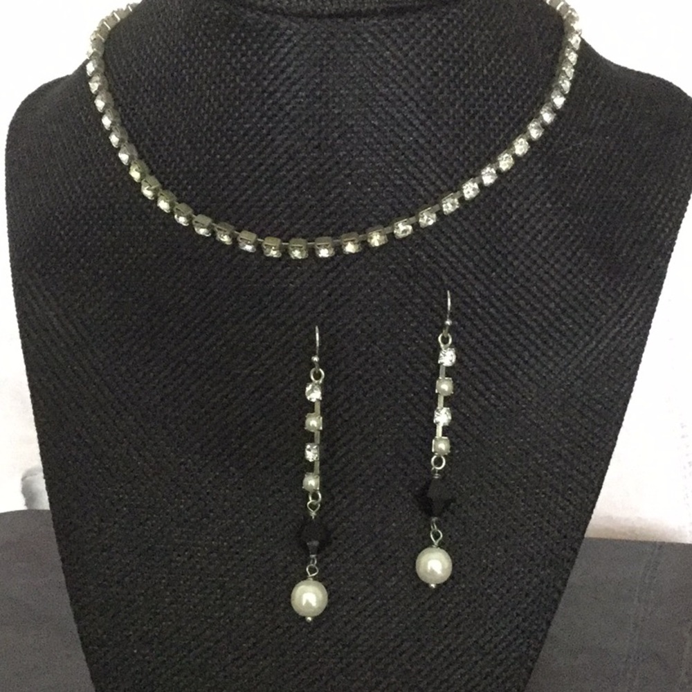 Vtg.14”Rhinestone Choker With Matching Earrings